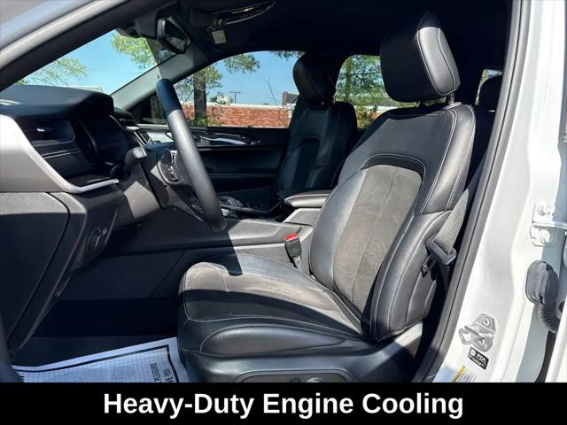2022 Jeep Grand Cherokee Altitude 4x4