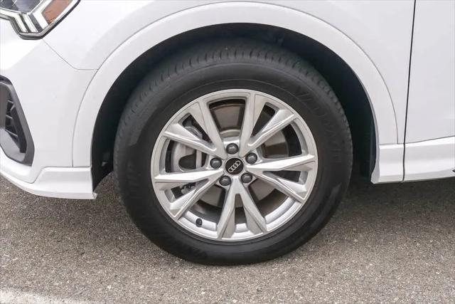 2024 Audi Q3 Premium 45 TFSI S line quattro Tiptronic