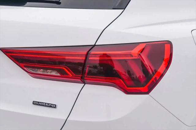 2024 Audi Q3 Premium 45 TFSI S line quattro Tiptronic