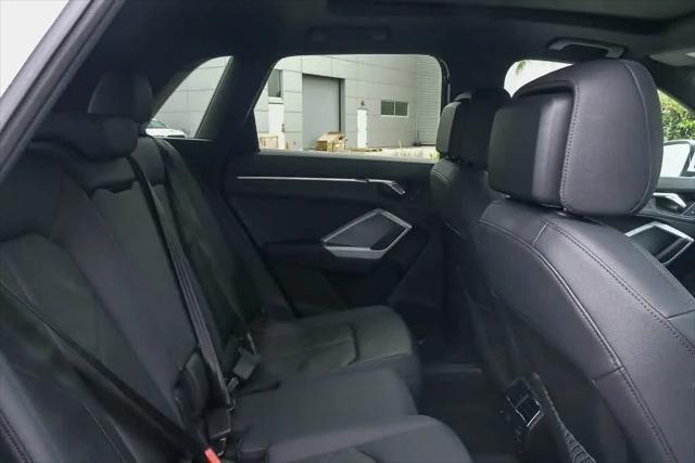 2024 Audi Q3 Premium 45 TFSI S line quattro Tiptronic