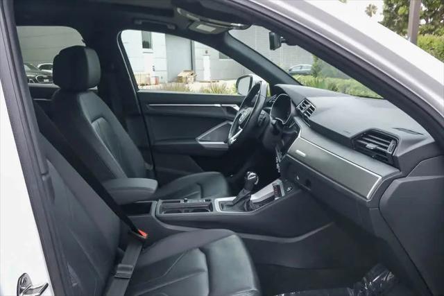 2024 Audi Q3 Premium 45 TFSI S line quattro Tiptronic