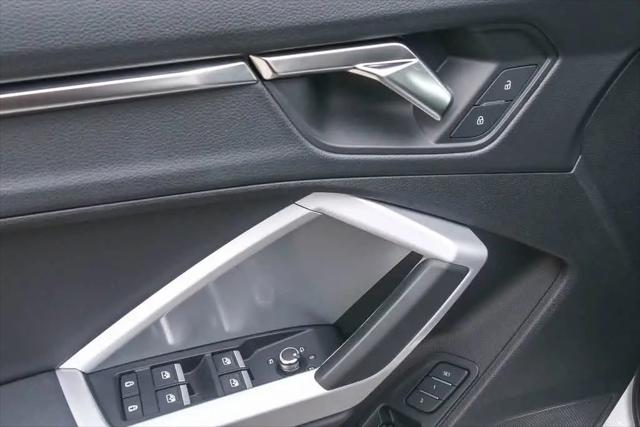 2024 Audi Q3 Premium 45 TFSI S line quattro Tiptronic