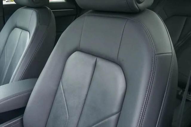 2024 Audi Q3 Premium 45 TFSI S line quattro Tiptronic