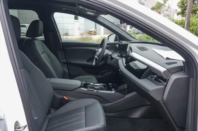 2027 Audi Q6 e-tron Premium quattro
