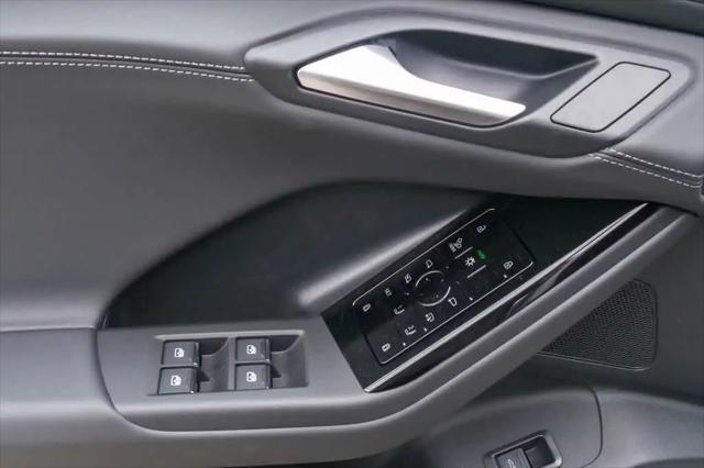 2027 Audi Q6 e-tron Premium quattro