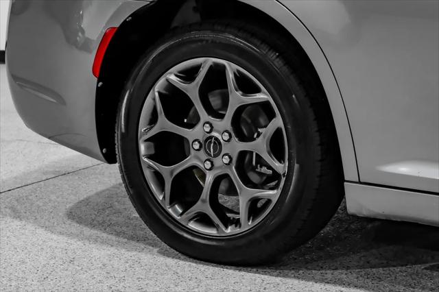 2018 Chrysler 300 300S AWD