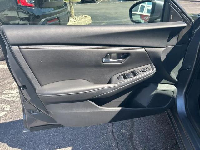 2023 Nissan Sentra SV Xtronic CVT