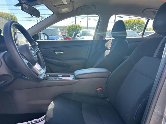 2023 Nissan Sentra SV Xtronic CVT