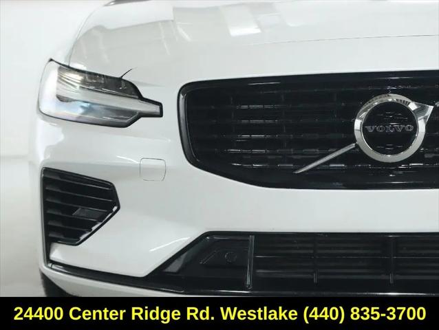 2022 Volvo S60 Recharge T8 R-Design Expression