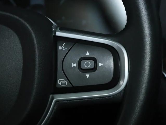 2022 Volvo S60 Recharge T8 R-Design Expression