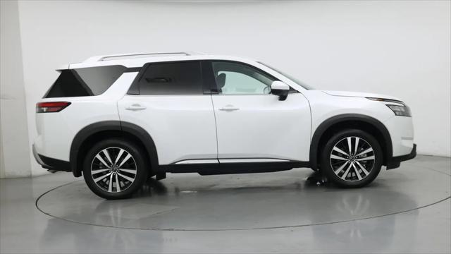 2025 Nissan Pathfinder Platinum 4WD