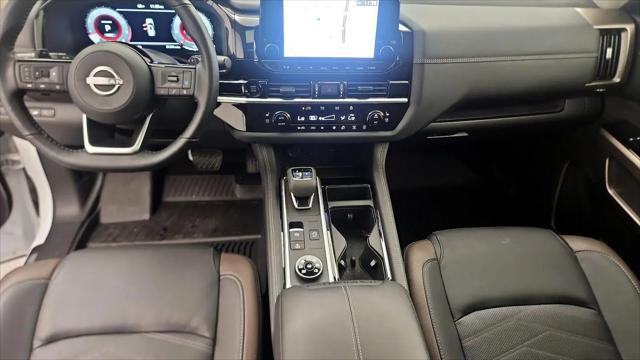 2025 Nissan Pathfinder Platinum 4WD