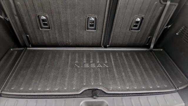2025 Nissan Pathfinder Platinum 4WD