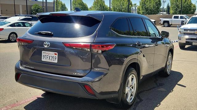 2021 Toyota Highlander LE