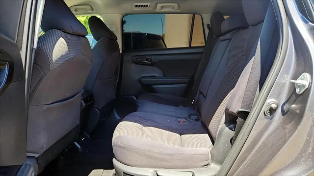 2021 Toyota Highlander LE