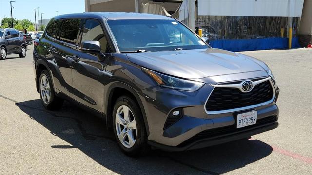 2021 Toyota Highlander LE for sale in Fresno, CA