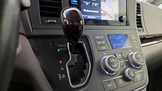 2016 Toyota Sienna XLE Premium 7 Passenger