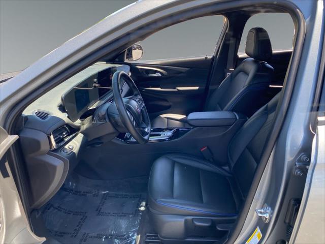 2025 Buick NV Sport Touring FWD