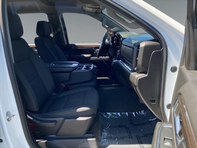 2024 Chevrolet Silverado 3500HD 4WD Crew Cab Long Bed LT