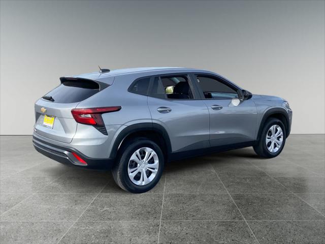 2025 Chevrolet Trax FWD LS