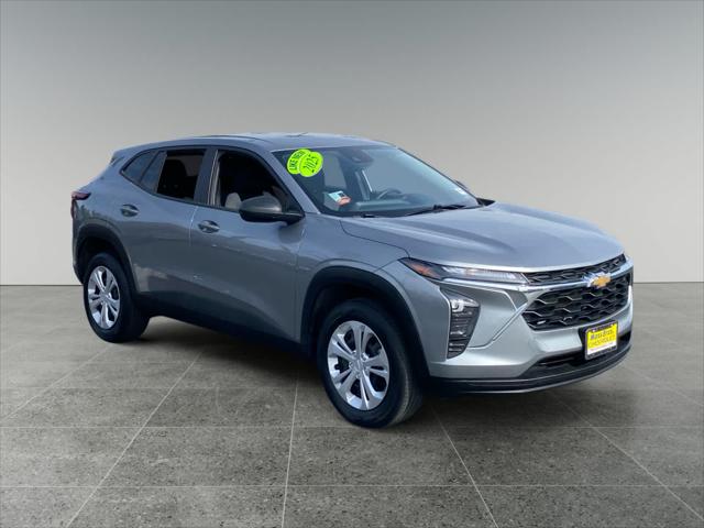 2025 Chevrolet Trax FWD LS