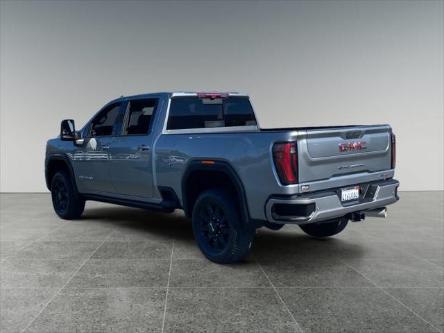 2024 GMC Sierra 2500HD 4WD Crew Cab Standard Bed AT4