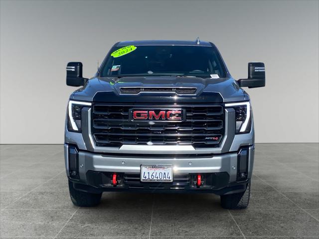 2024 GMC Sierra 2500HD 4WD Crew Cab Standard Bed AT4