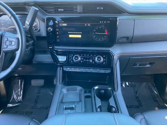 2024 GMC Sierra 2500HD 4WD Crew Cab Standard Bed AT4