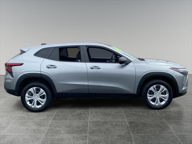 2025 Chevrolet Trax FWD LS
