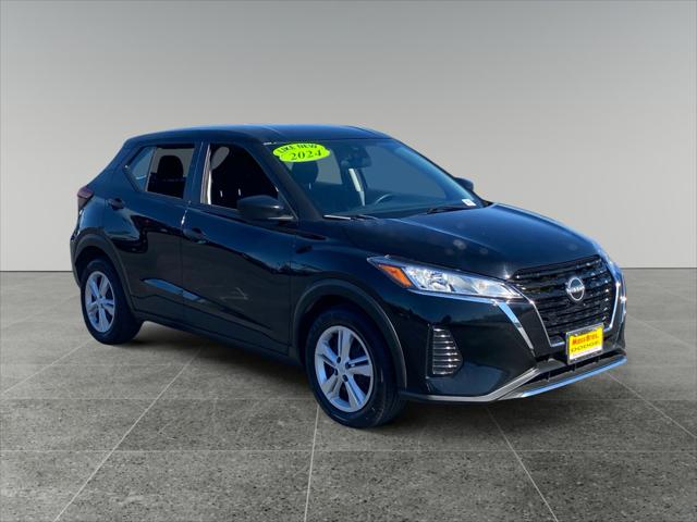 2024 Nissan Kicks S Xtronic CVT