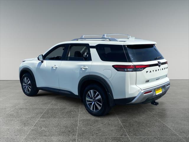 2024 Nissan Pathfinder SL FWD