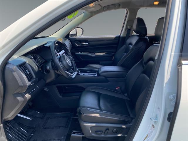 2024 Nissan Pathfinder SL FWD