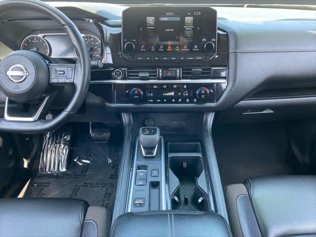 2024 Nissan Pathfinder SL FWD