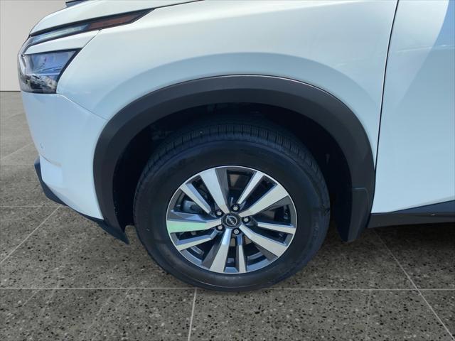 2024 Nissan Pathfinder SL FWD