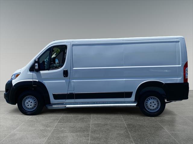 2025 Ram ProMaster 2500 Cargo Van Tradesman Low Roof 136" WB w/Pass Seat
