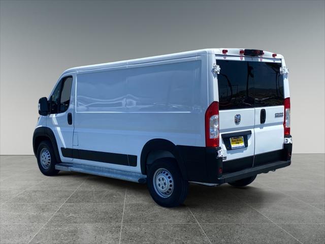 2025 Ram ProMaster 2500 Cargo Van Tradesman Low Roof 136" WB w/Pass Seat
