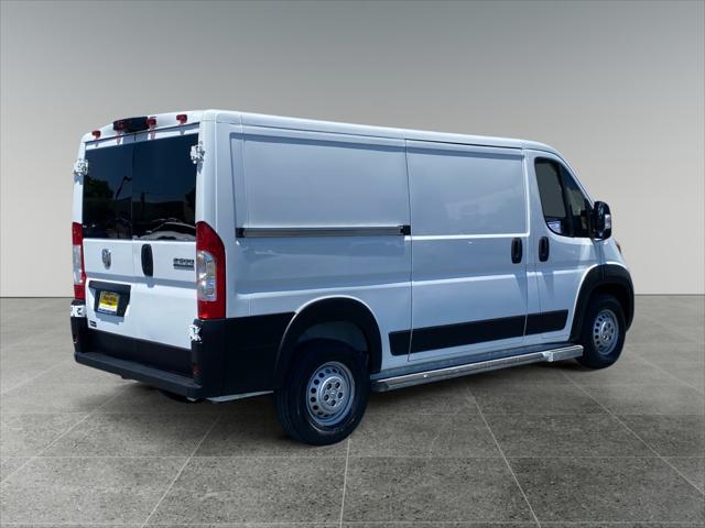 2025 Ram ProMaster 2500 Cargo Van Tradesman Low Roof 136" WB w/Pass Seat