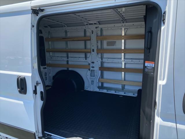 2025 Ram ProMaster 2500 Cargo Van Tradesman Low Roof 136" WB w/Pass Seat