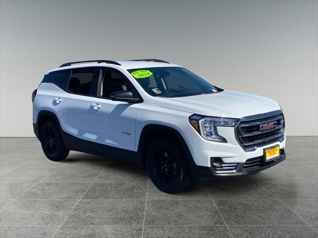 2024 GMC Terrain AWD AT4