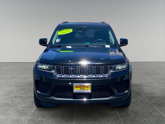2023 Jeep Grand Cherokee Laredo 4x2