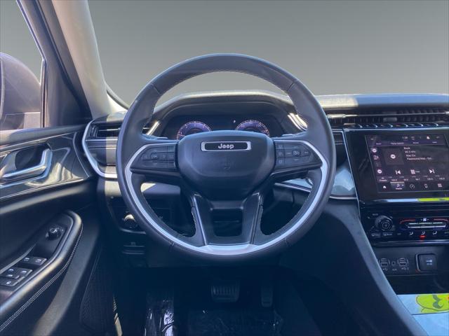 2023 Jeep Grand Cherokee Laredo 4x2