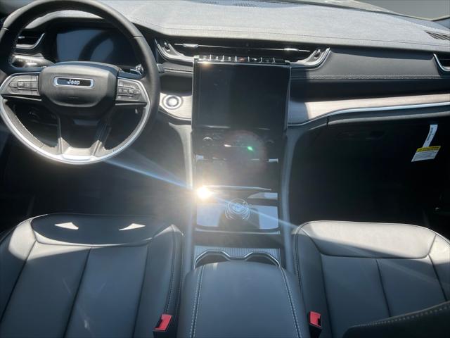2025 Jeep Grand Cherokee L Limited 4x2