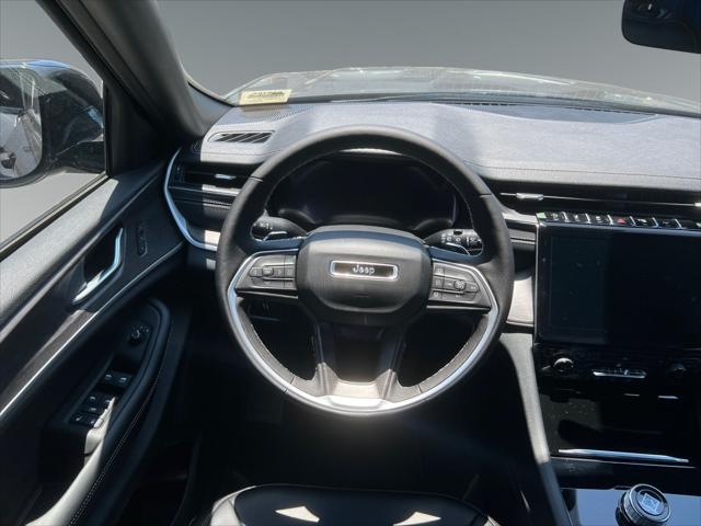 2025 Jeep Grand Cherokee L Limited 4x2
