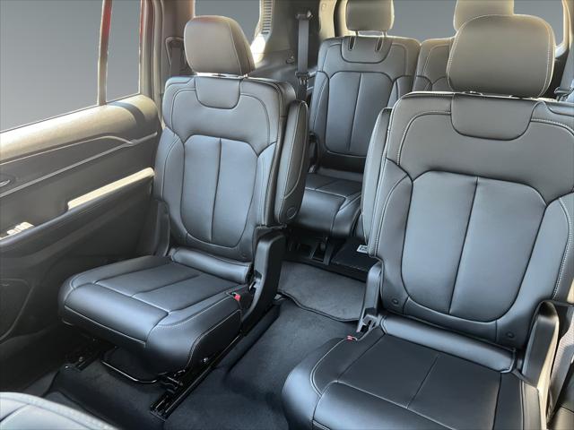 2025 Jeep Grand Cherokee L Limited 4x2