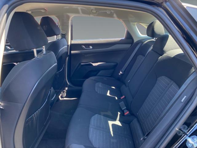 2025 Kia K5 LXS