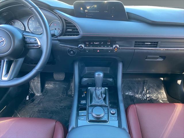 2025 Mazda Mazda3 2.5 S Carbon Edition