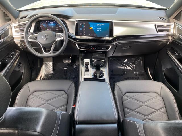 2024 Volkswagen Atlas Cross Sport 2.0T SE w/Technology