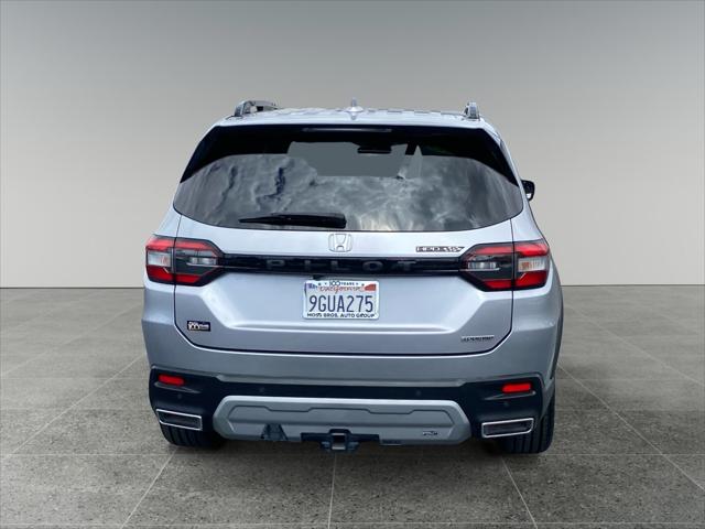 2023 Honda Pilot 2WD Touring