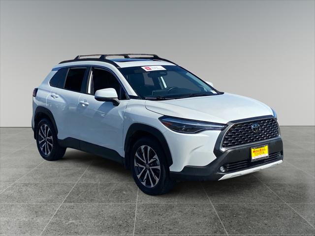2024 Toyota Corolla Cross XLE