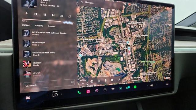 2022 Tesla Model X Plaid Tri Motor All-Wheel Drive
